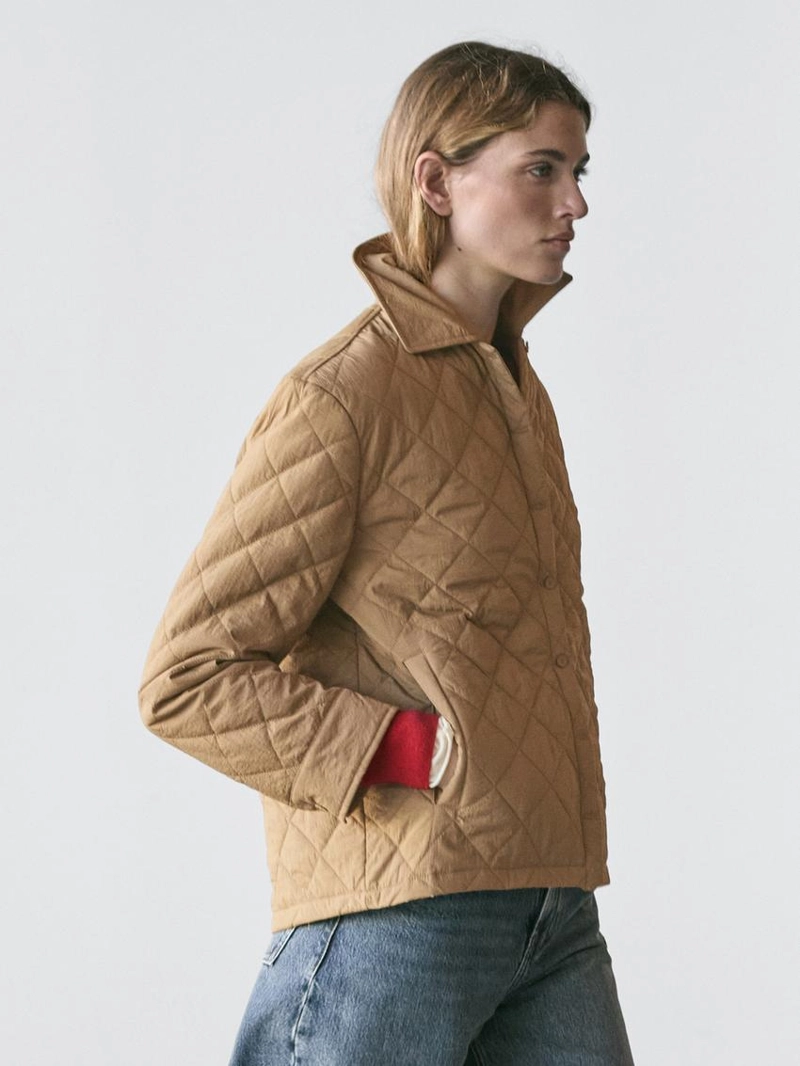 Куртка короткая стеганая с рубашечным воротником