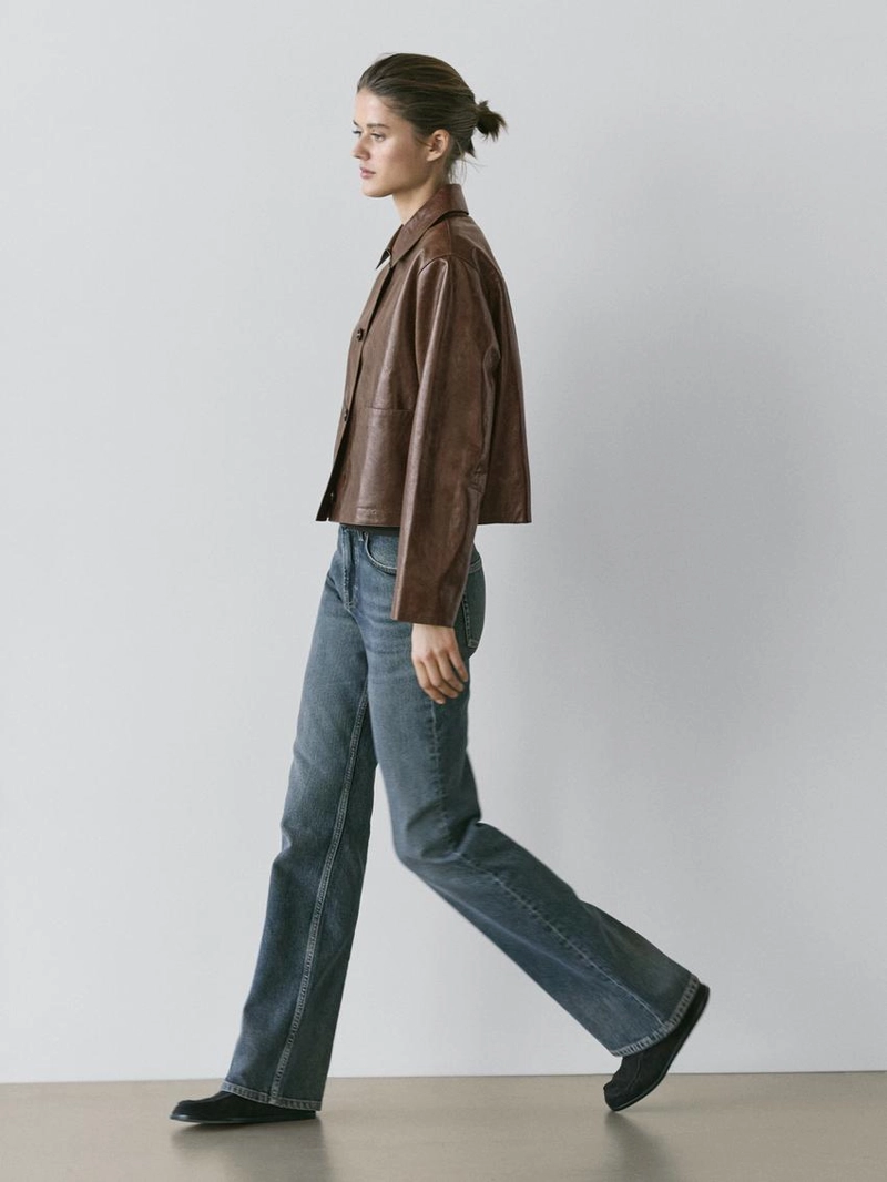 Укороченная куртка из натуральной кожи