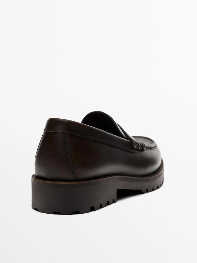 Мокасины с мокасинным носком и грубой подошвой