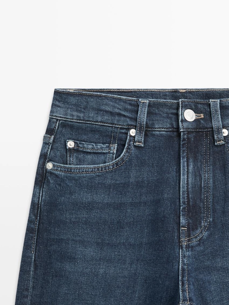 Джинсы с высокой талией прямого кроя и комфортным покроем