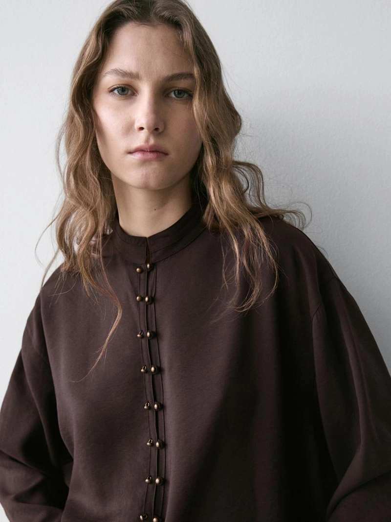 Рубашка с пуговицами и стойкой