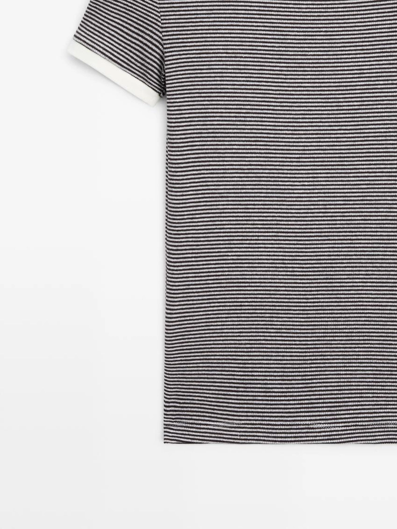 Футболка с коротким рукавом с контрастными деталями