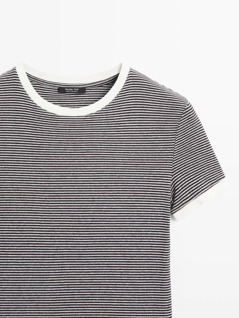 Футболка с коротким рукавом с контрастными деталями