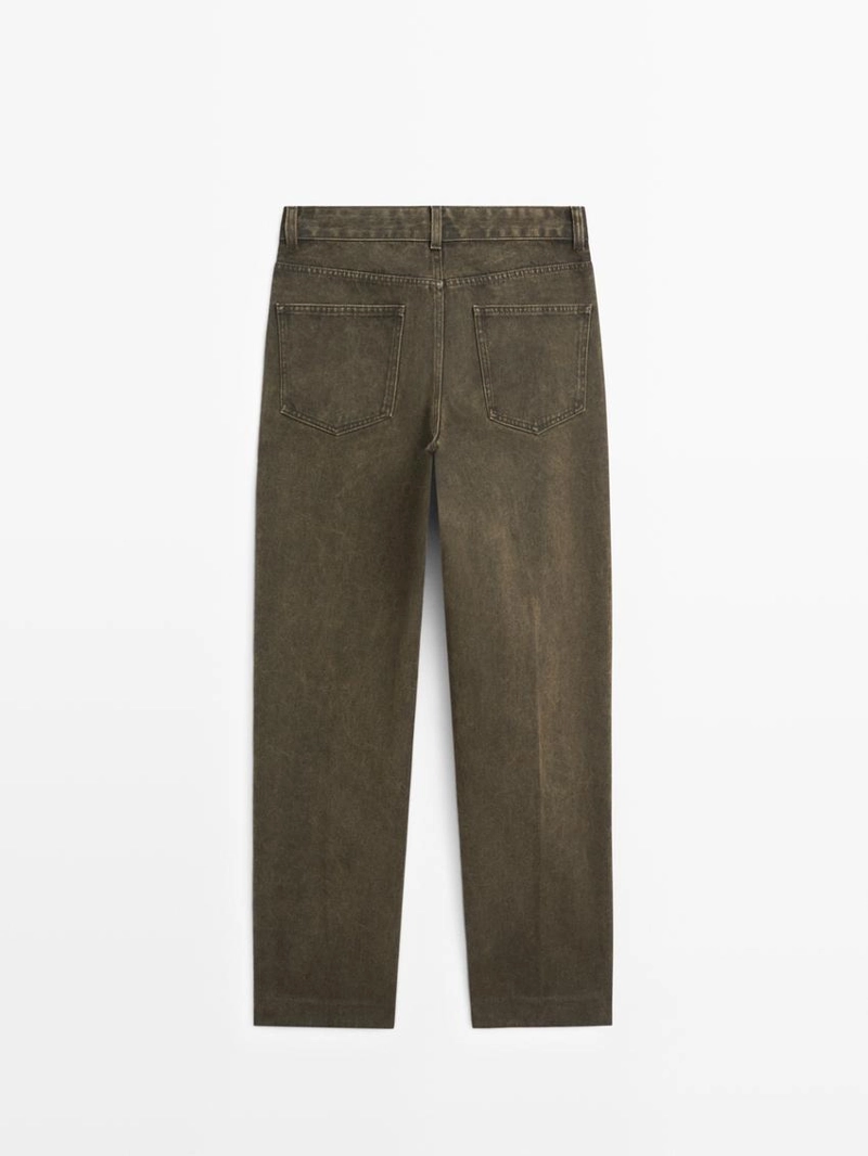 Джинсы с завышенной талией и силуэтом баллон