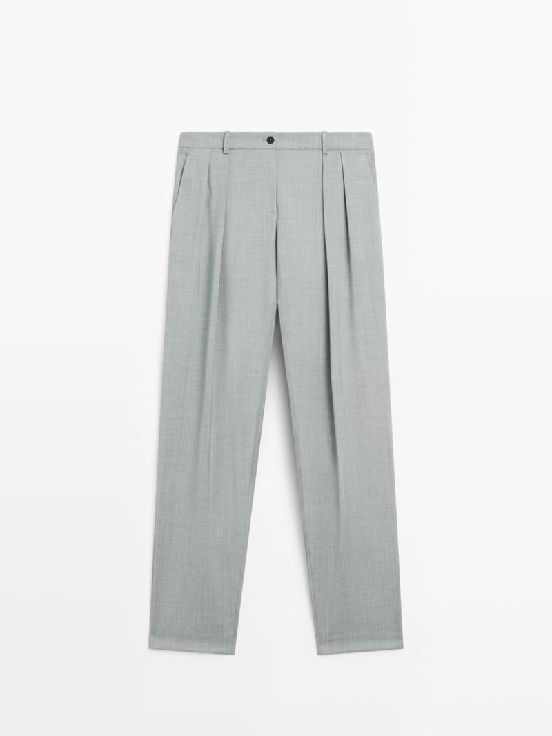 Брюки со складками и стрелками