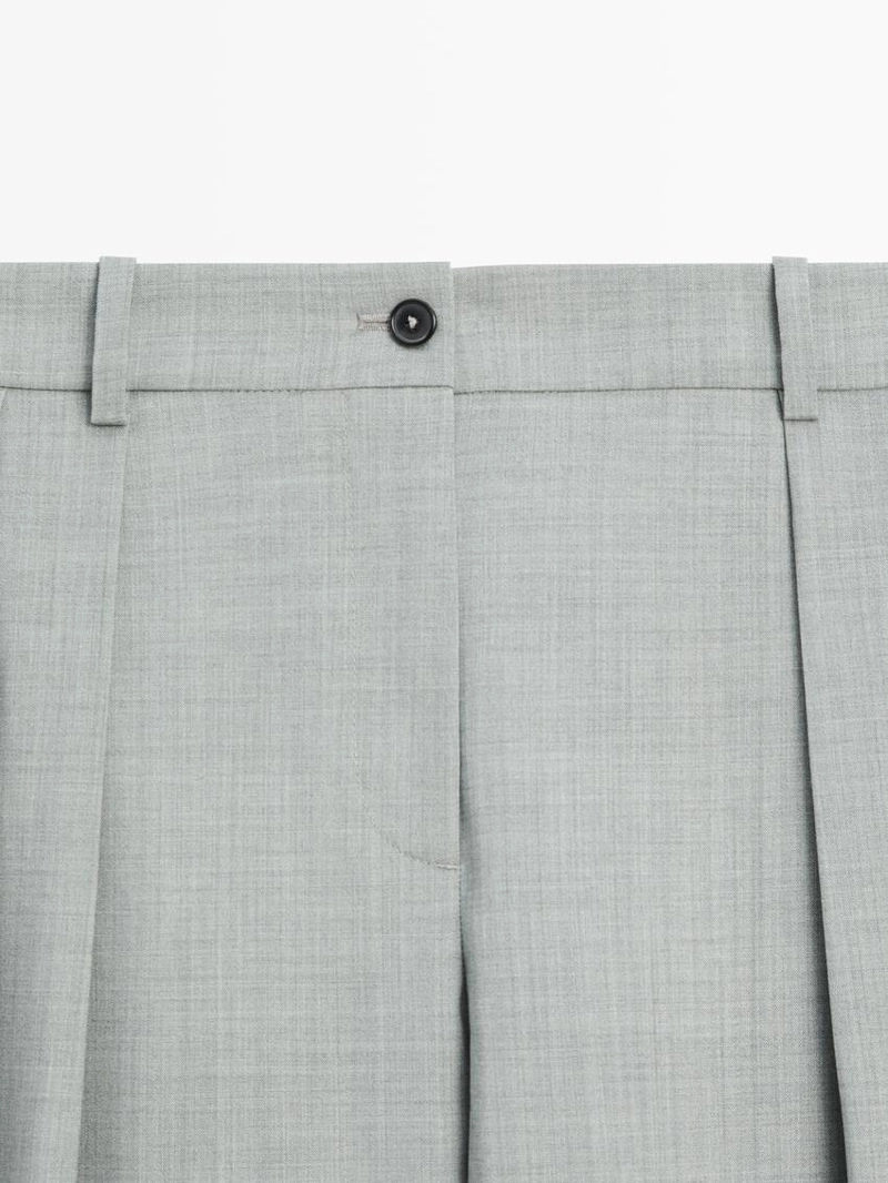 Брюки со складками и стрелками