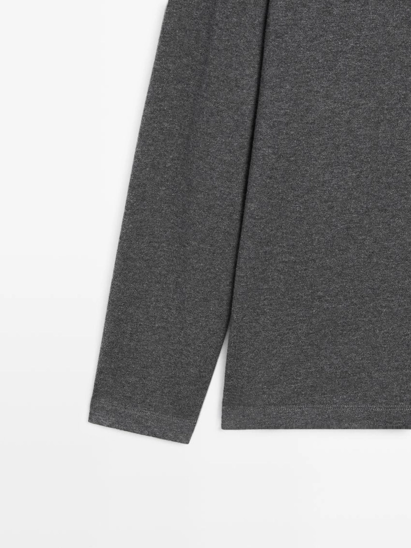 Футболка из хлопкового смесового материала с длинным рукавом