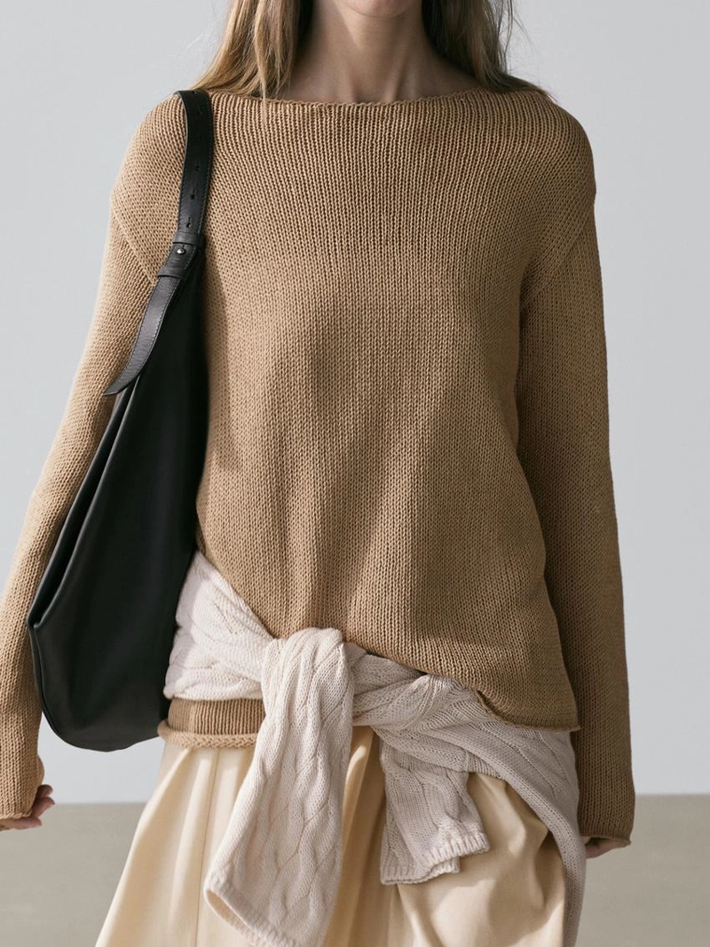 Свитер с вырезом из смесового хлопка