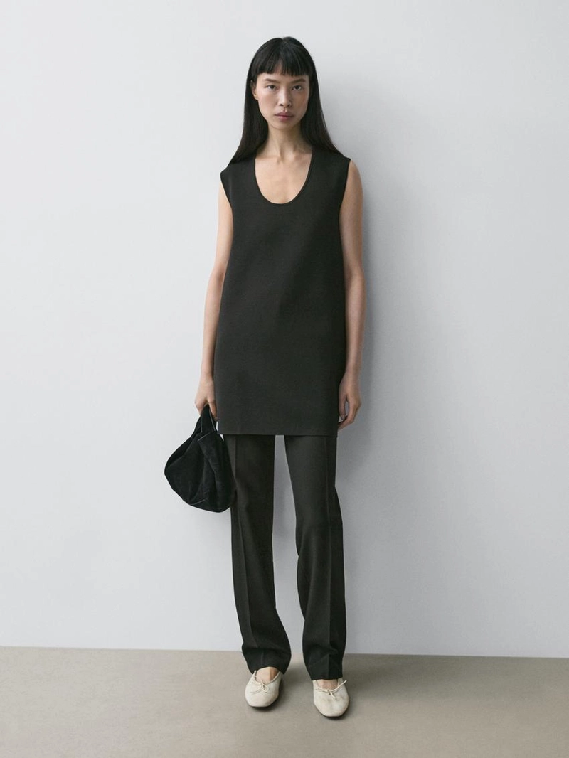 Платье мини из плотно вплетенного кружева