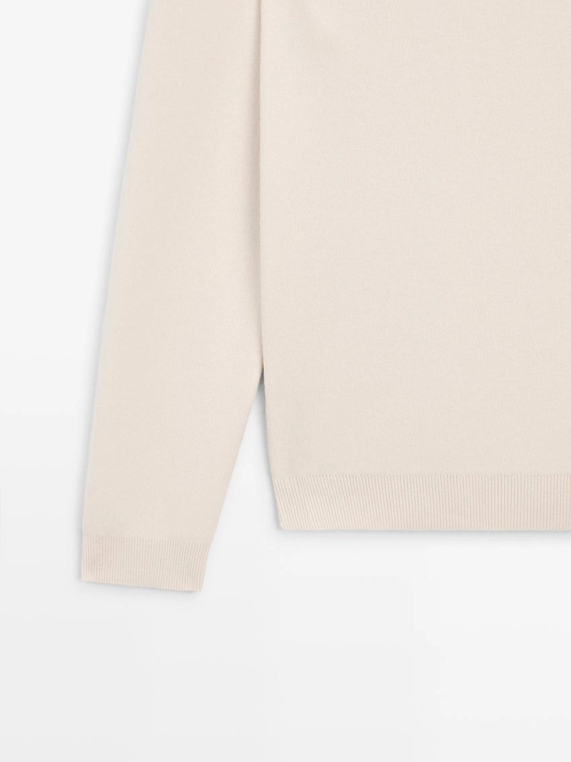 Свитер из хлопкового трикотажа с круглым вырезом