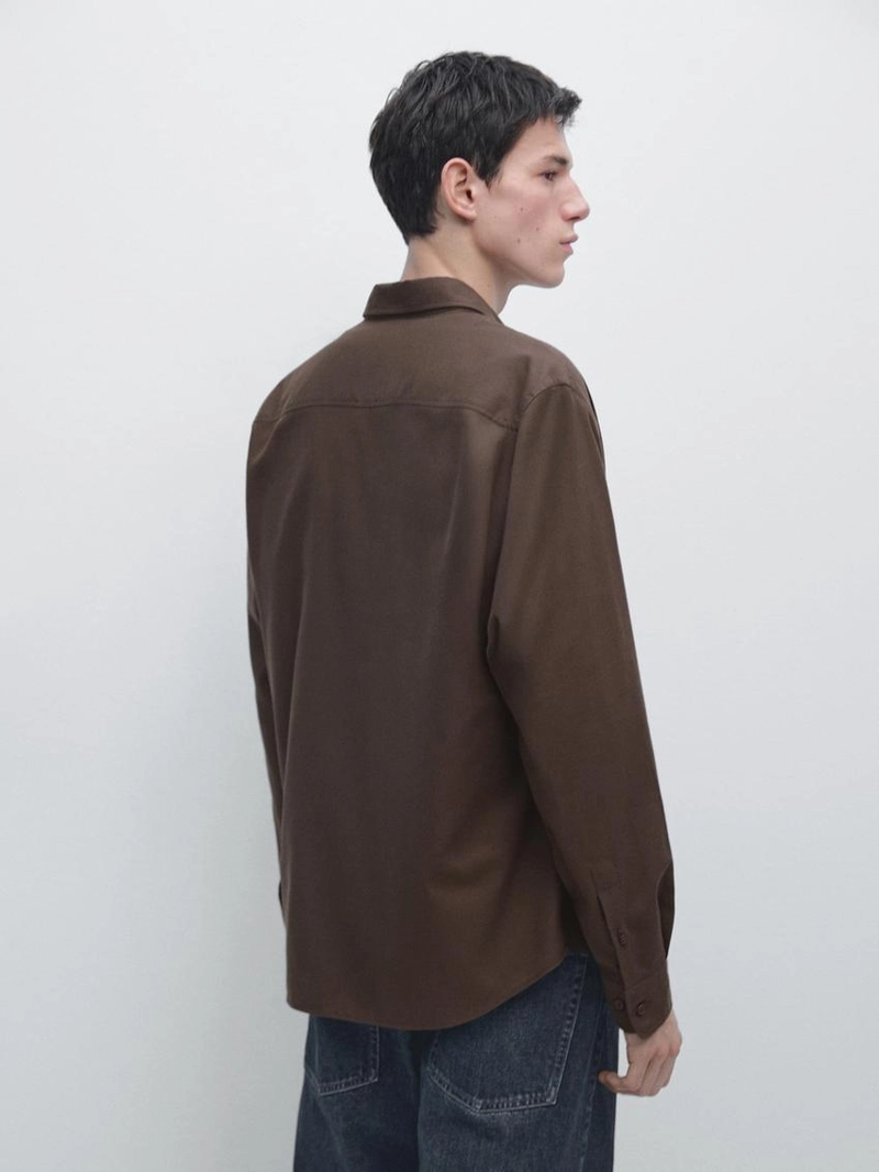 Рубашка из хлопковой ткани с регулярной посадкой