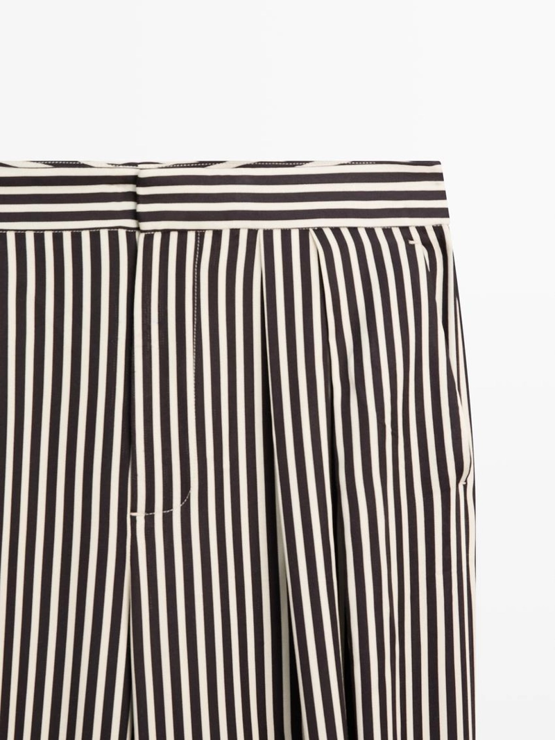 Полосатые брюки с запахом и вытачками