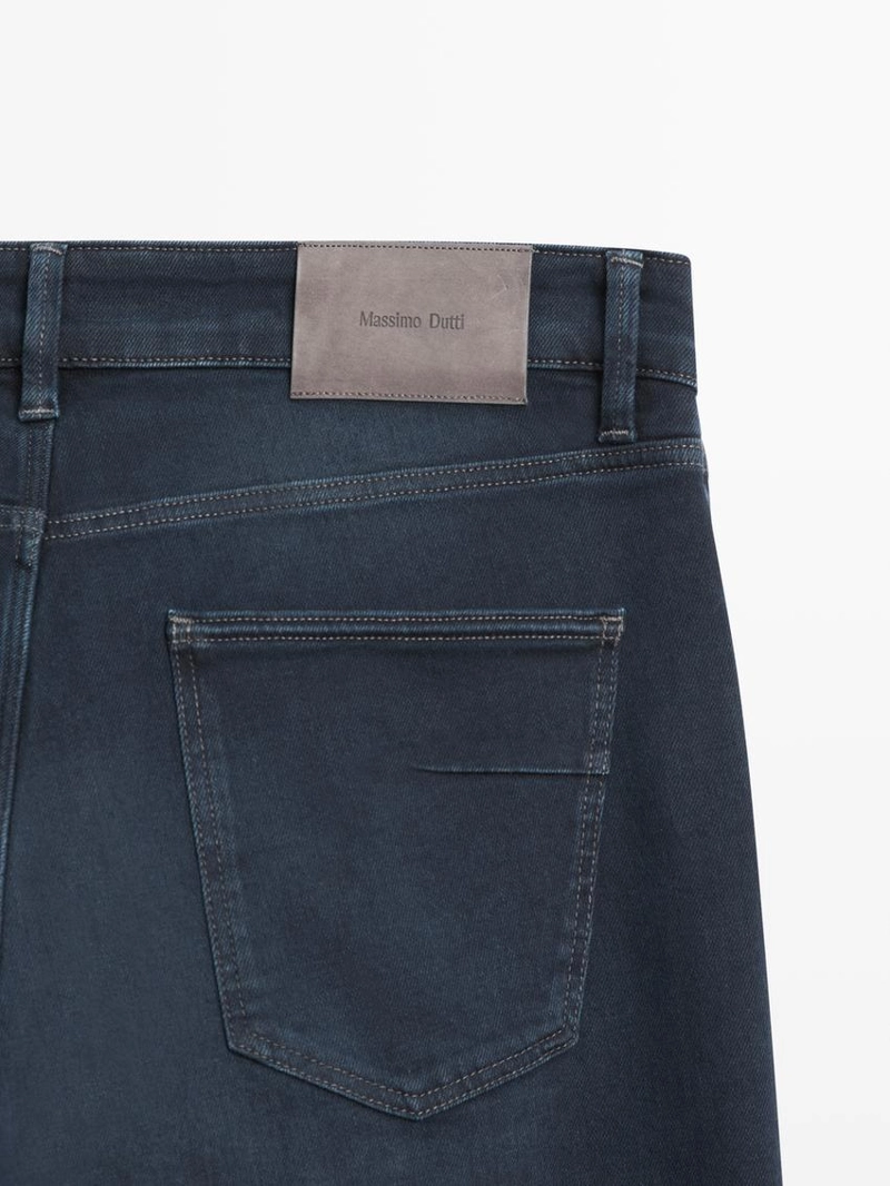 Джинсы в стиле денима с утонченным кроем