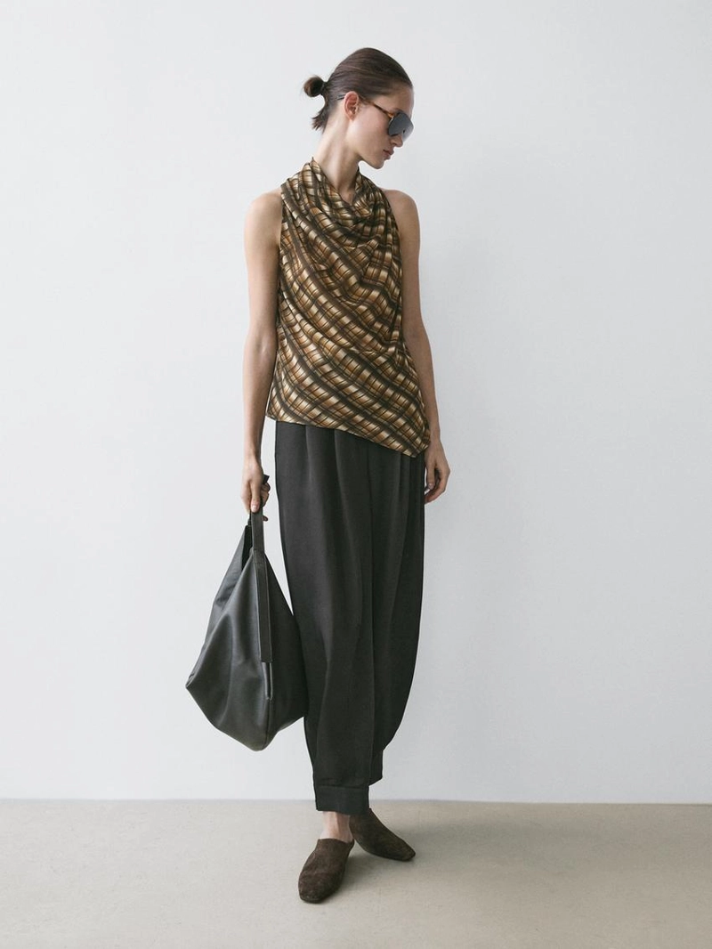 Легкий драпированный топ massimo dutti