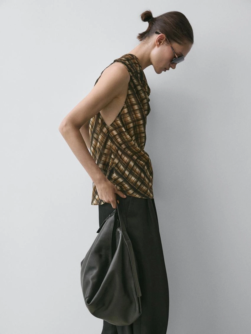 Легкий драпированный топ massimo dutti