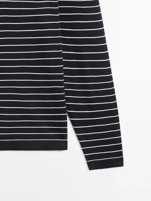 Джемпер с полосатым круглым вырезом- Заказать в России