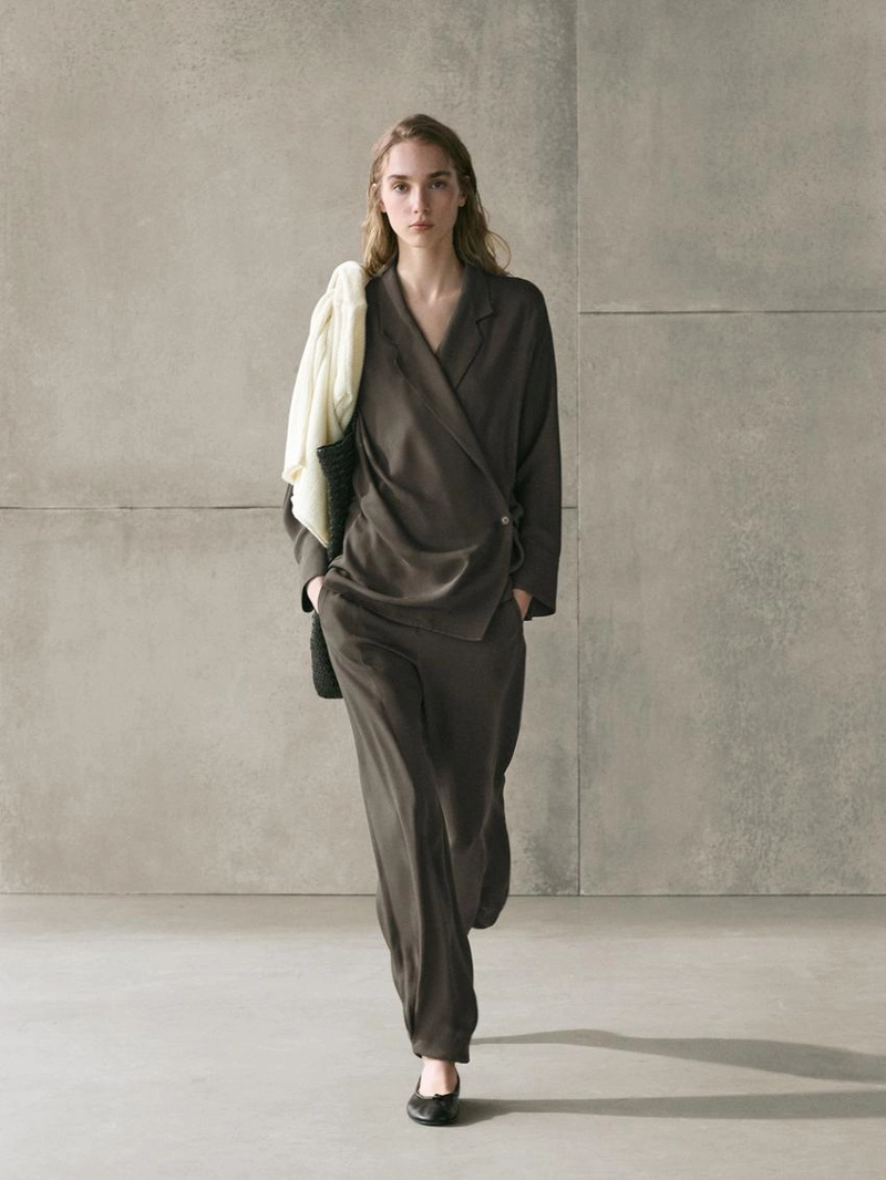 Рубашка с двубортным застежкой потока