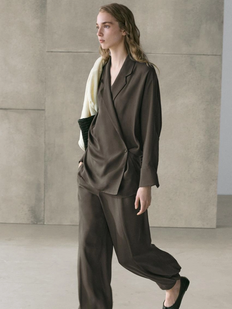 Рубашка с двубортным застежкой потока