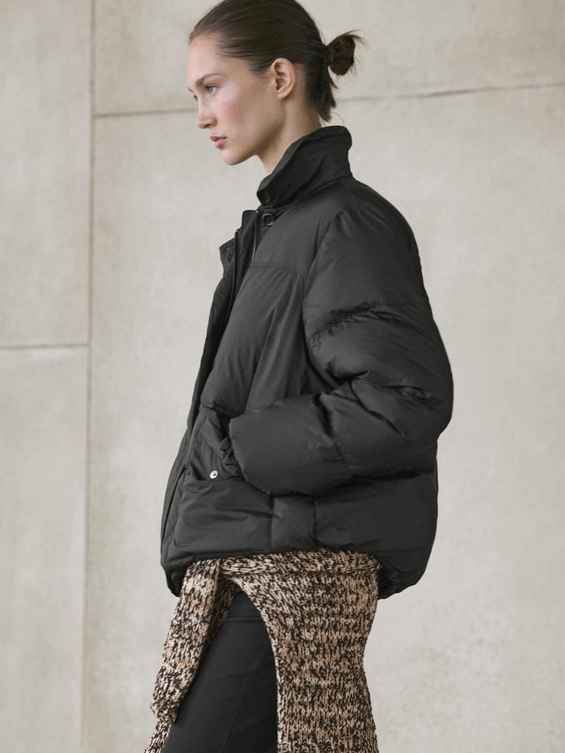 Пуховая бомбер-куртка