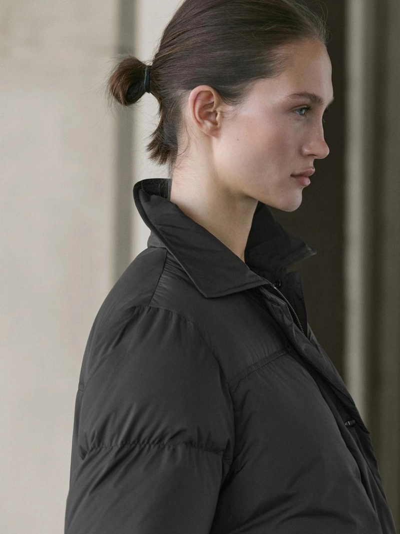 Пуховая бомбер-куртка