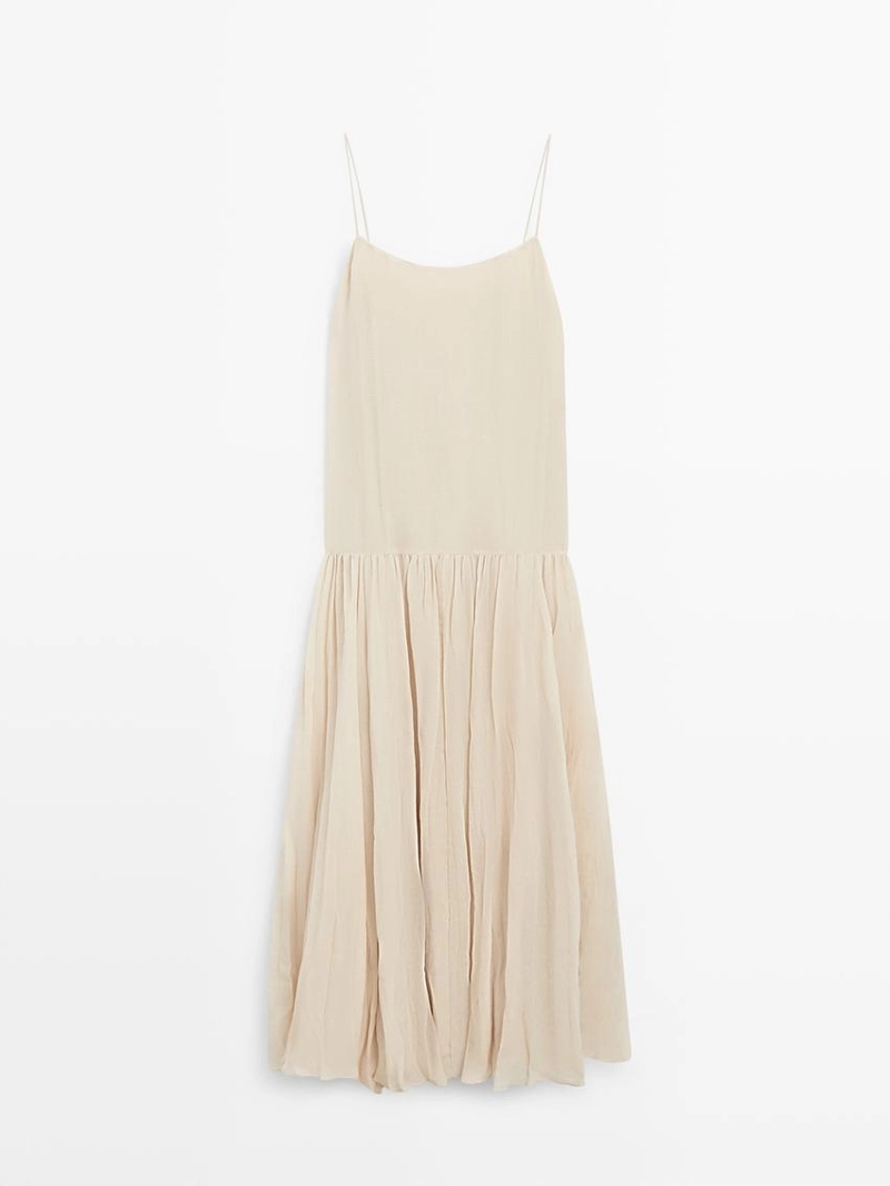 Платье миди с плиссированными деталями