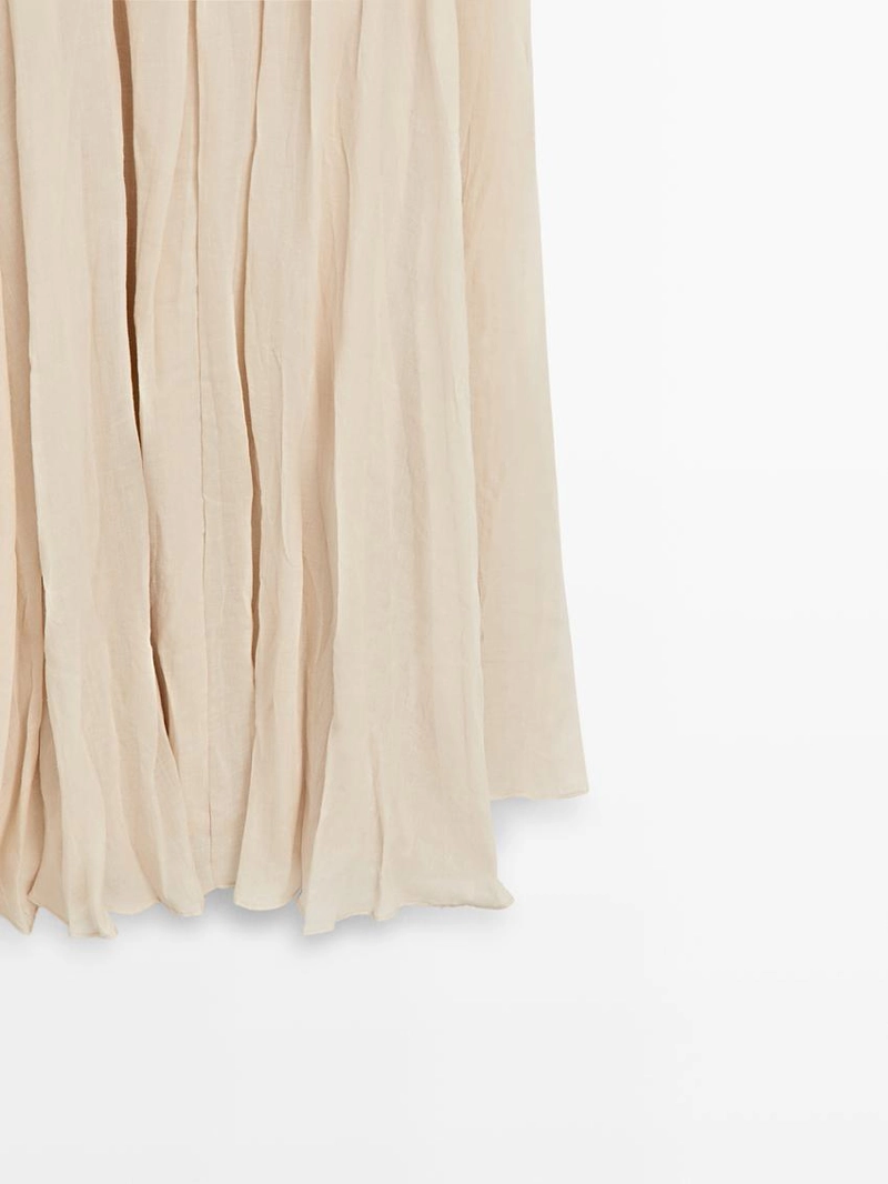 Платье миди с плиссированными деталями