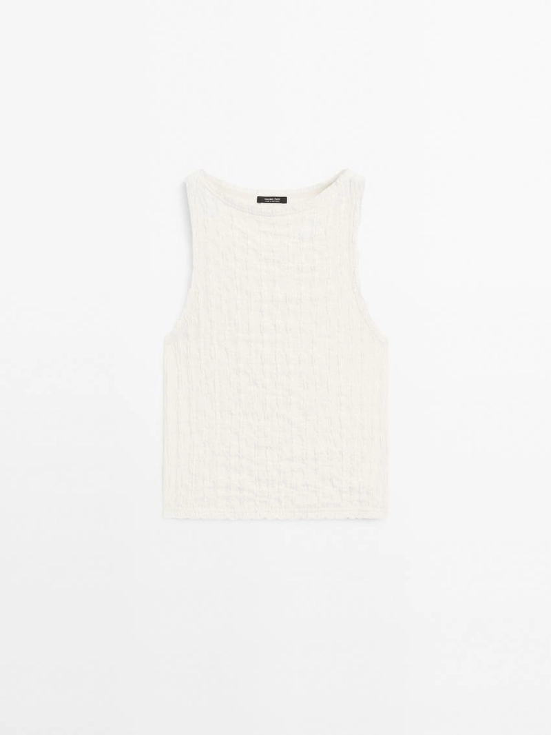 Топ из смесового хлопка сборками