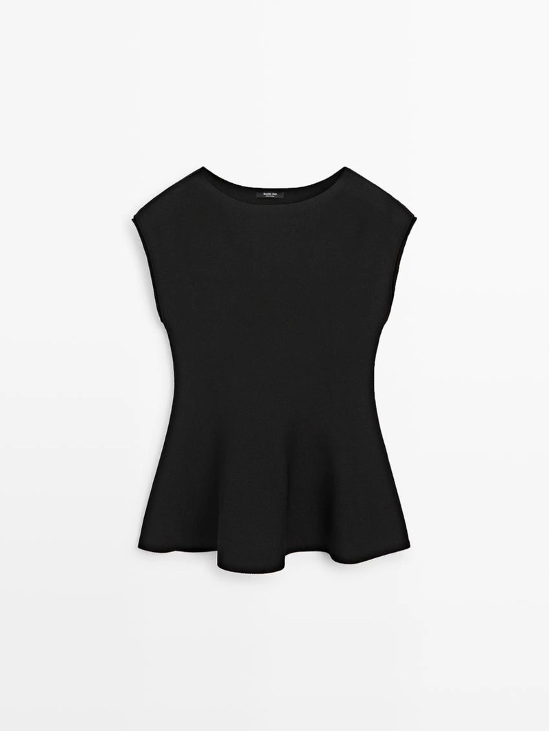 Вязаный топ с круглым вырезом