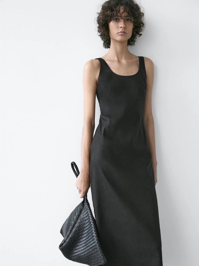 Платье мини с круглым вырезом