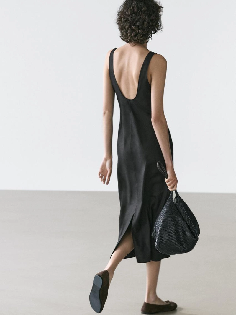 Платье мини с круглым вырезом