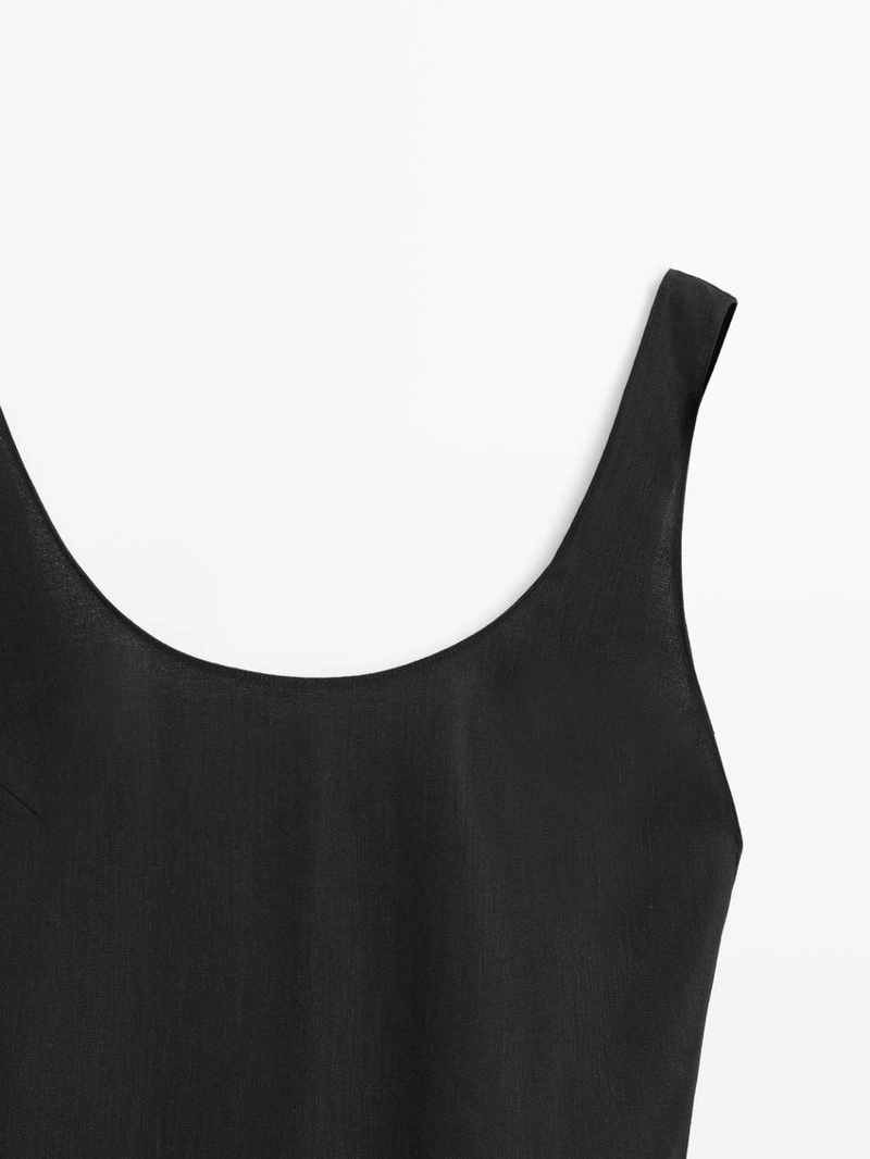 Платье мини с круглым вырезом