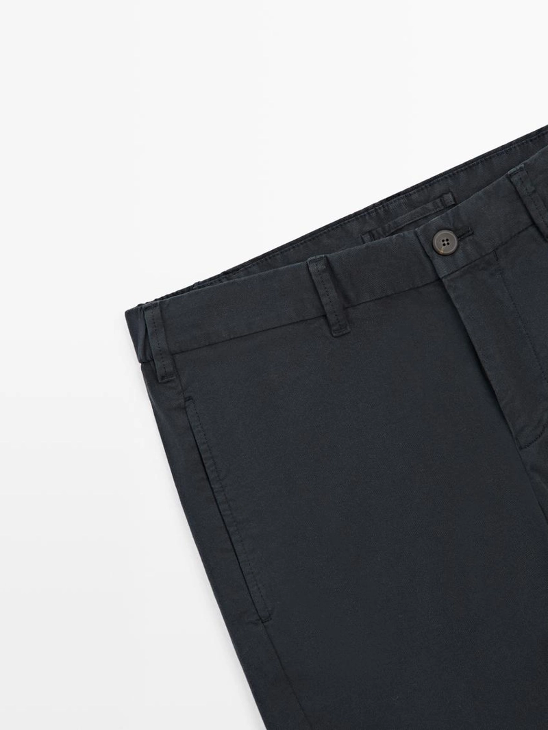 Брюки из хлопкового смесового материала с узким кроем