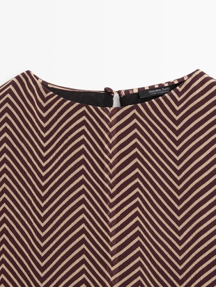 Блузка с геометрическим принтом- Заказать в России