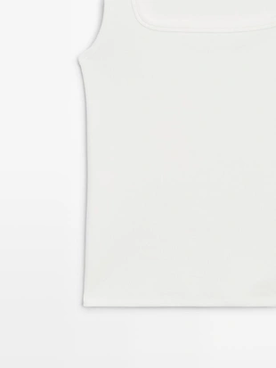 Майка без рукавов с квадратным вырезом- Заказать в России