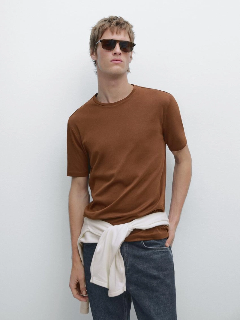 Футболка из хлопково-синтетической смеси с короткими рукавами