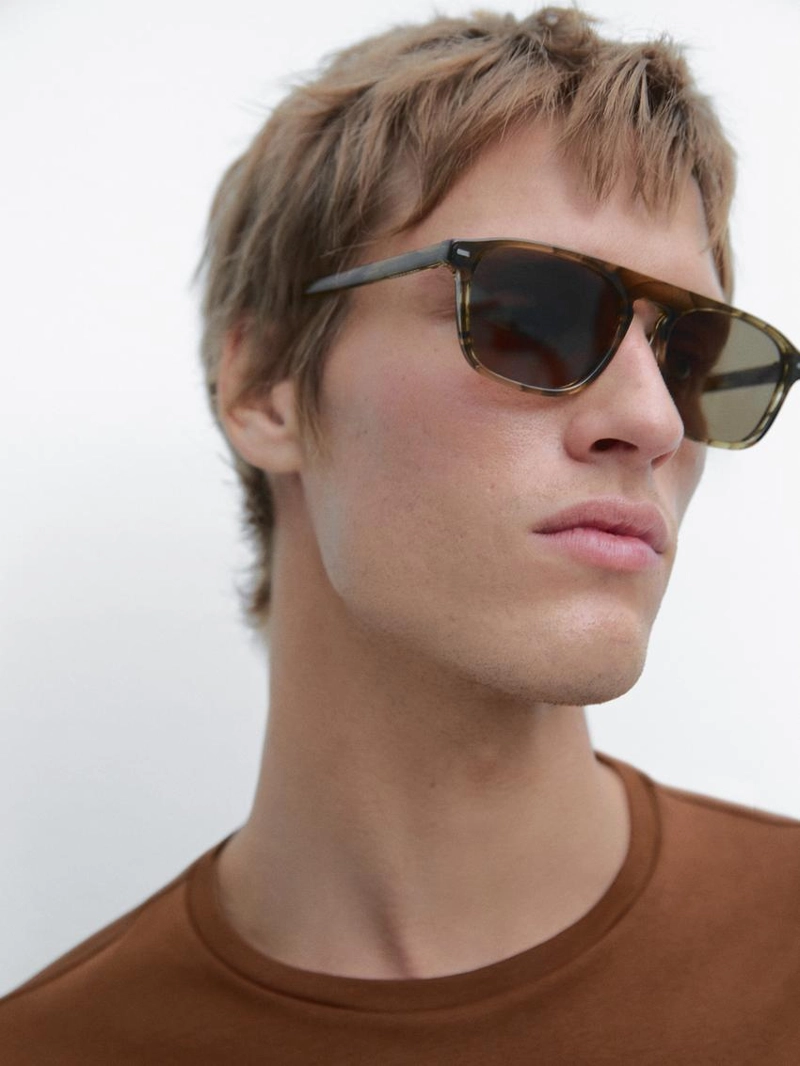 Футболка из хлопково-синтетической смеси с короткими рукавами