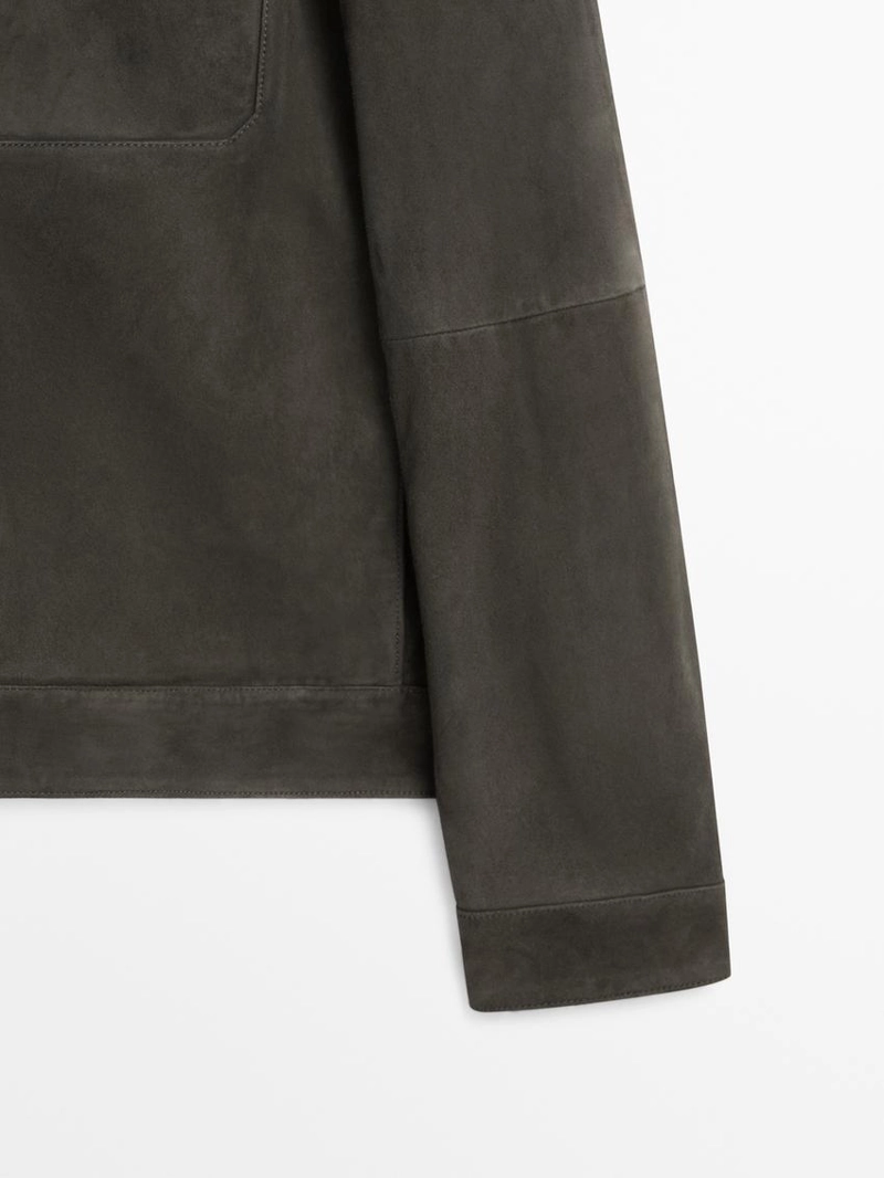 Куртка из замши с карманами