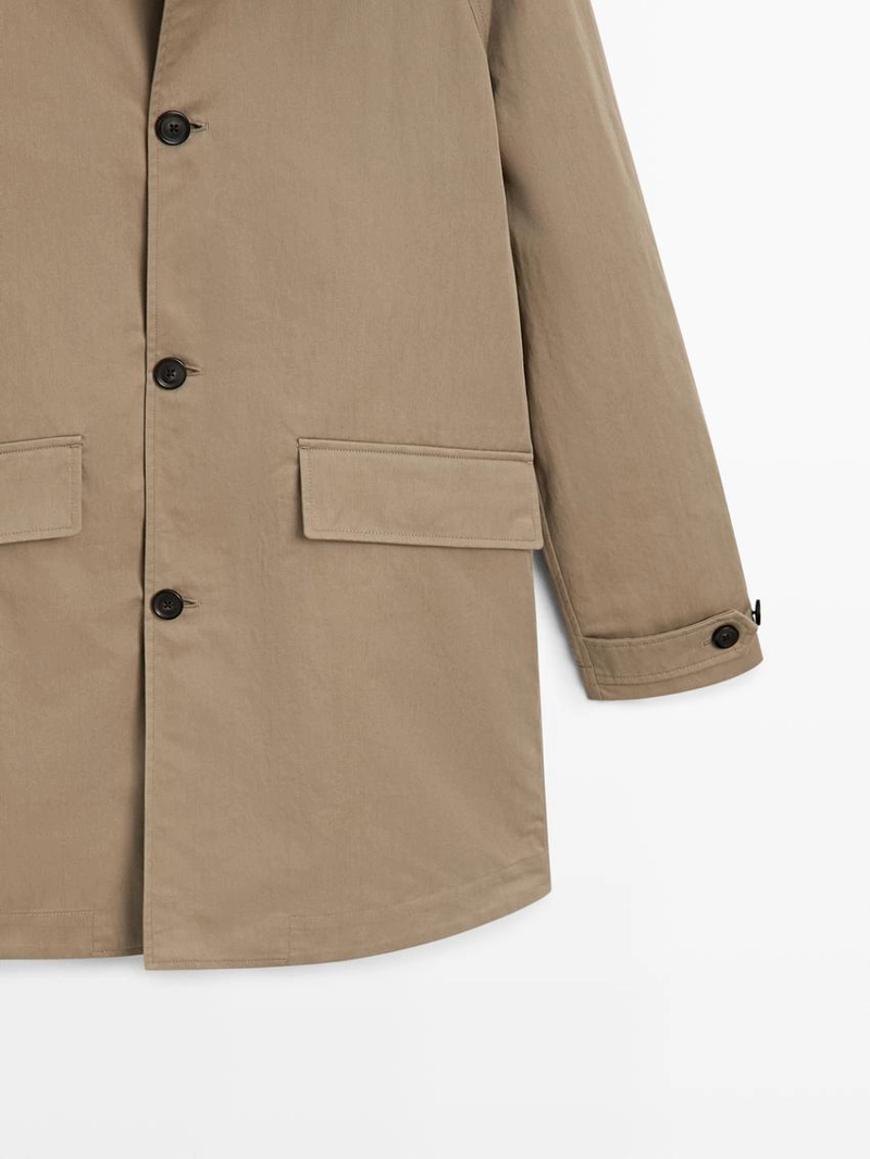 Легкое тренчкот с лацканами