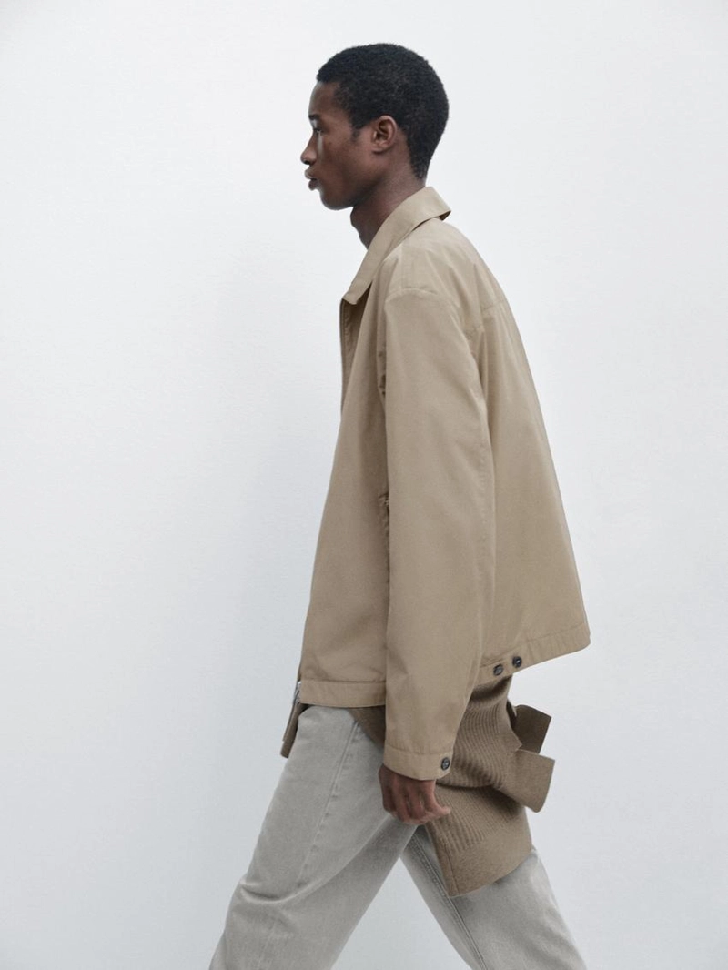 Куртка из легкого материала