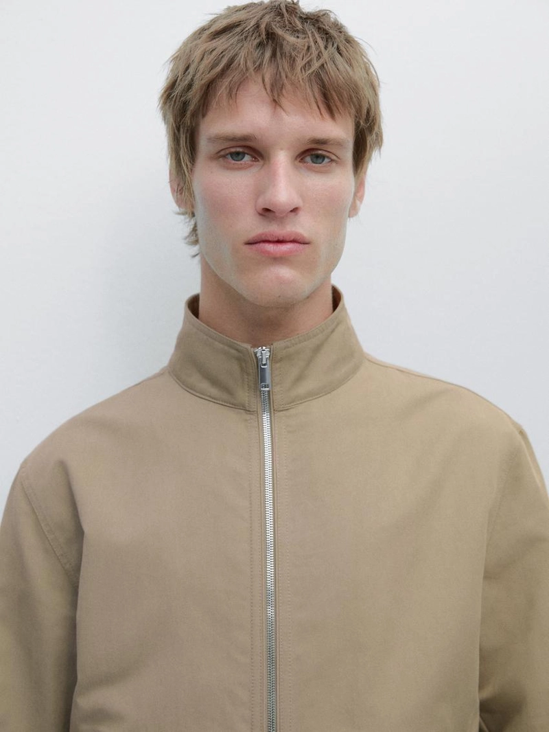 Куртка короткая легкая