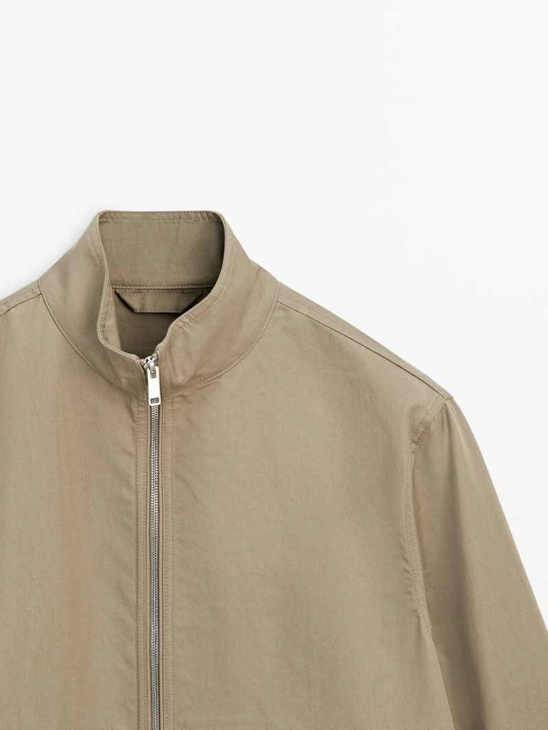 Куртка короткая легкая