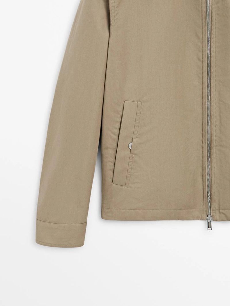 Куртка короткая легкая