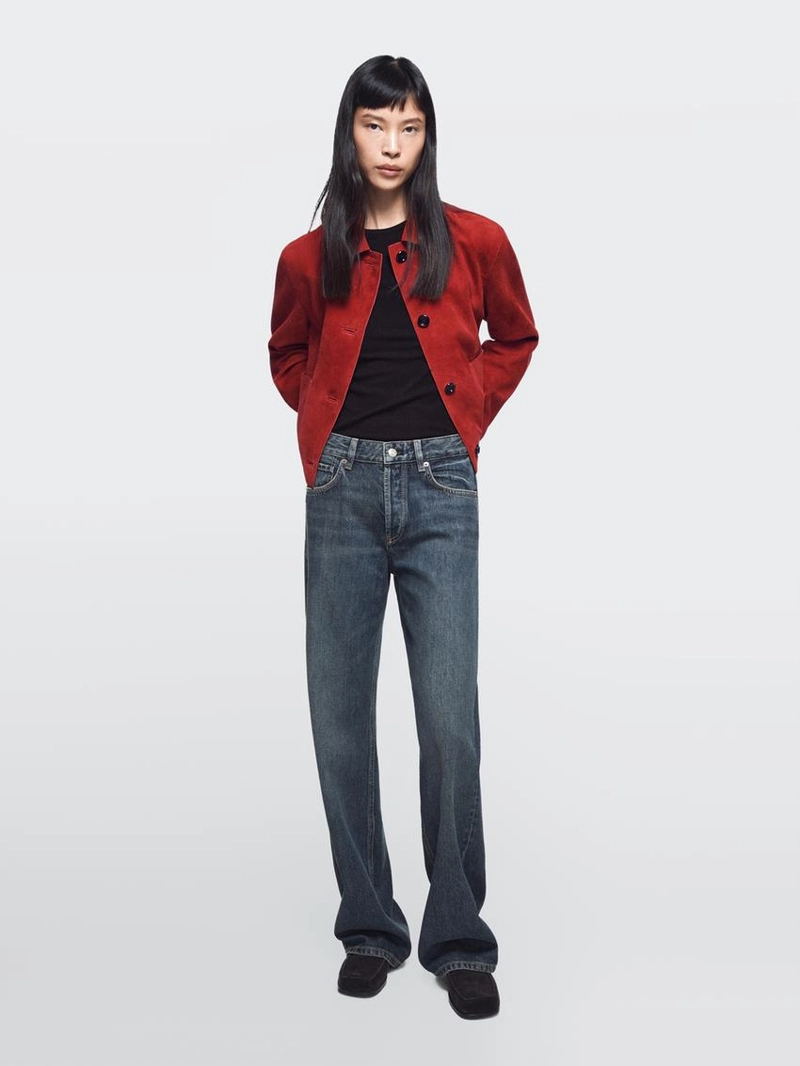 Джинсы с широкими штанинами средней посадки