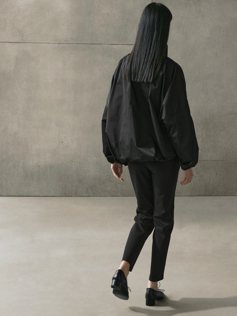 Бомбер с карманами