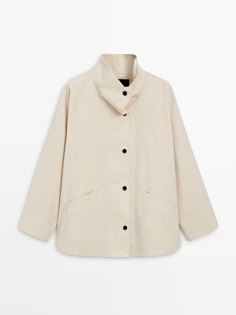 Куртка с деталями высокого воротника