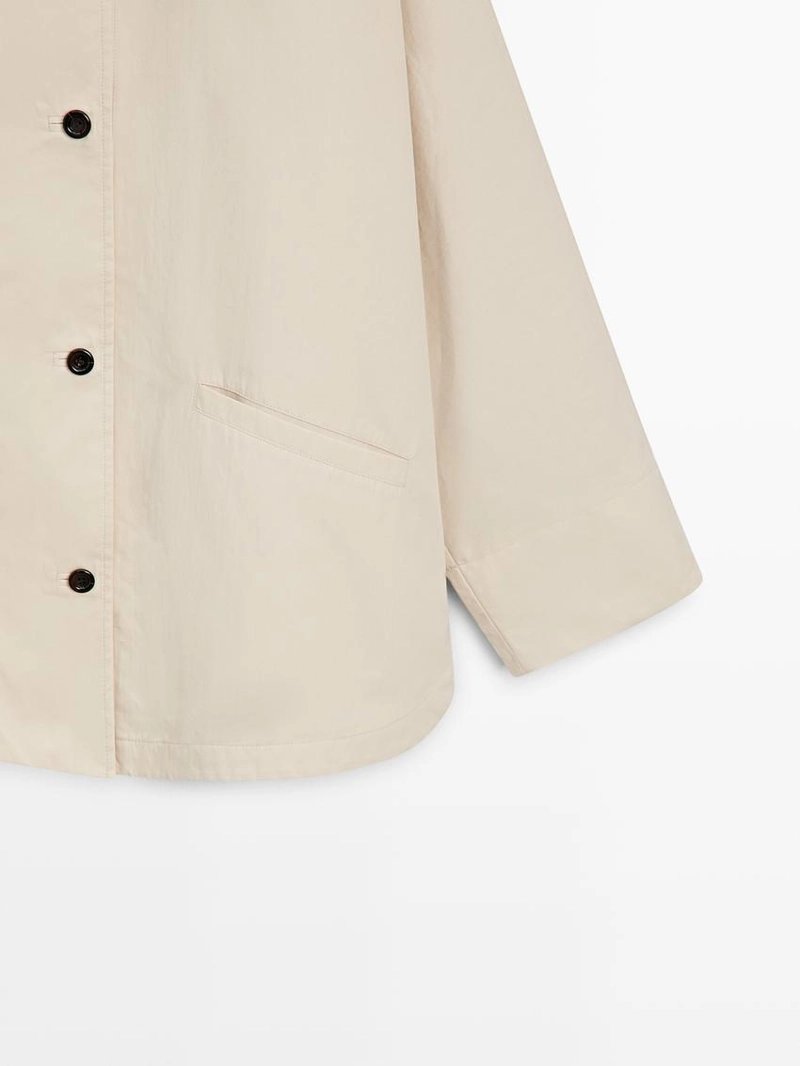 Куртка с деталями высокого воротника