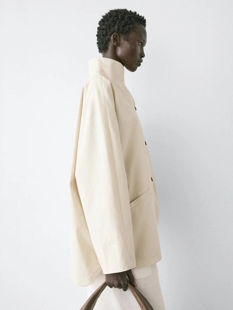 Куртка с деталями высокого воротника