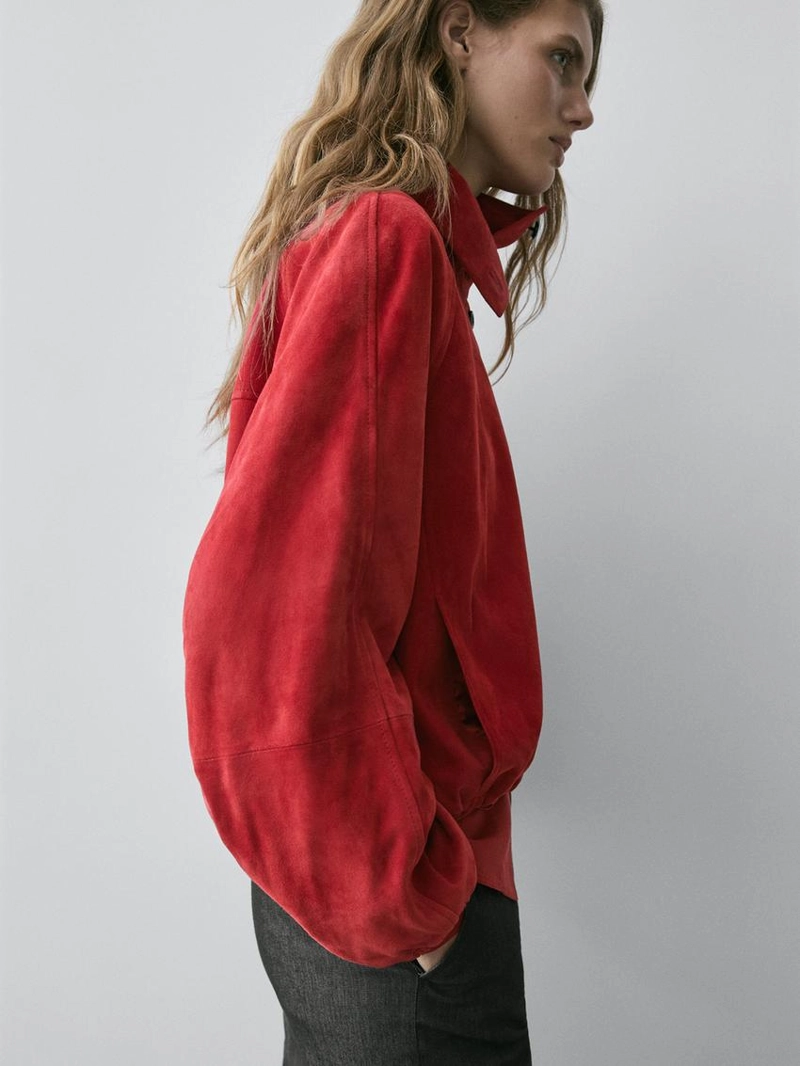 Куртка-бомбер из замши