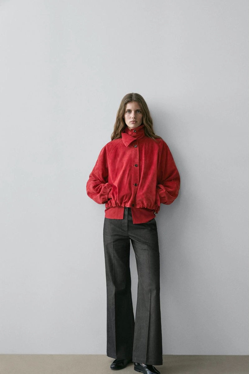 Куртка-бомбер из замши