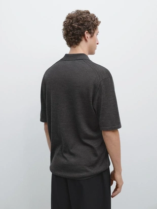 Поло с V-образным вырезом- Заказать в России